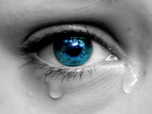 Mơ thấy mình khóc có ý nghĩa gì và đánh con số đề nào