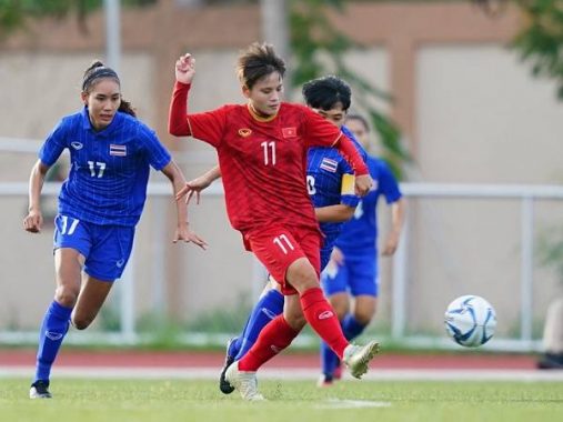 Nhiều cầu thủ nữ Việt Nam bị đau nhẹ sau trận hòa Thái Lan