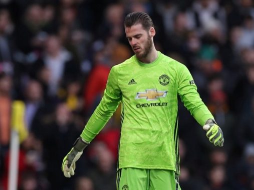 SAO MU lên tiếng bảo vệ tội đồ thủ môn De Gea