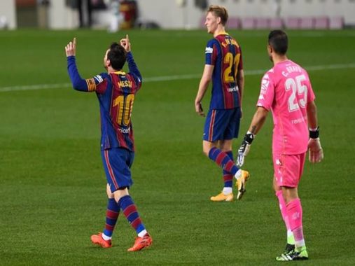 Tin bóng đá 10/11: Messi tạo ra phép màu giúp Barca chiến thắng