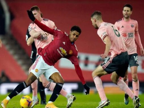 Tin bóng đá chiều 28/1: MU nguy cơ bị Man City bỏ xa