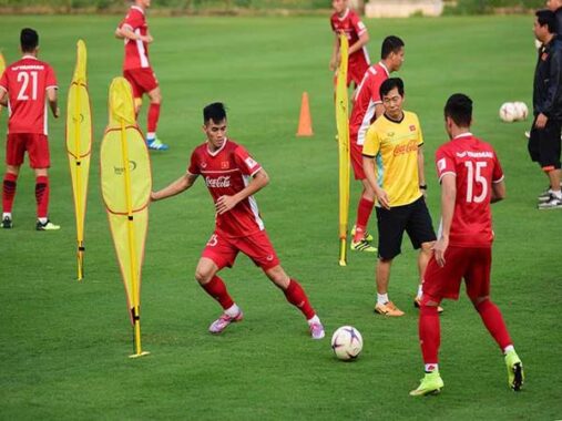 Hướng dẫn cách rê bóng hiệu quả dễ áp dụng nhất