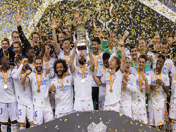 Los Blancos vô địch vào mùa giải 2020/21