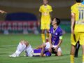 Bóng đá VN 15/8: Phạm Đức Huy nhập viện giữa trận Hà Nội vs HAGL