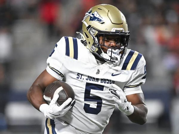 LSU củng cố “xương sống” đội hình bằng tuyển thủ phòng ngự